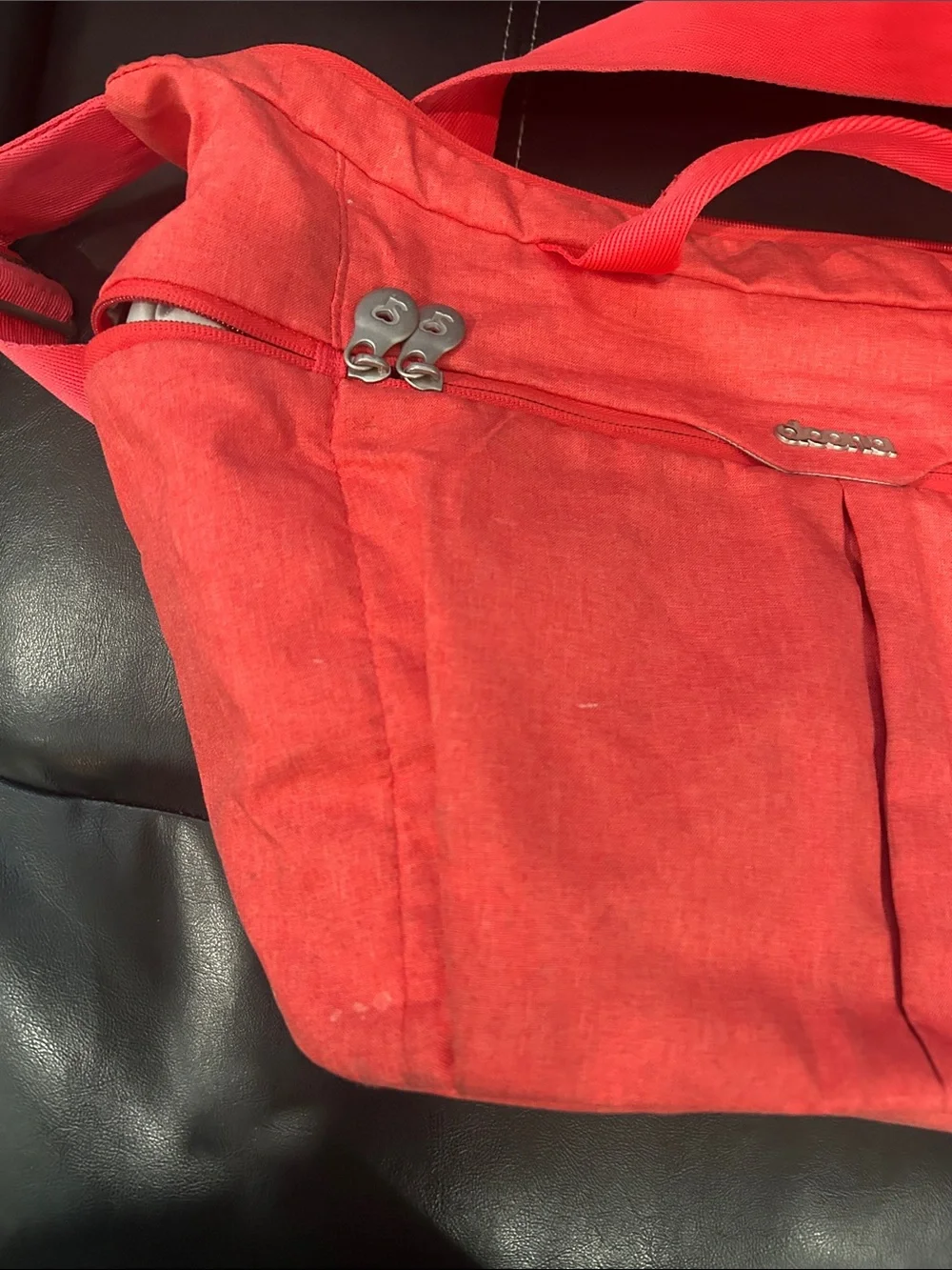 Doona coral Tote with Pouch